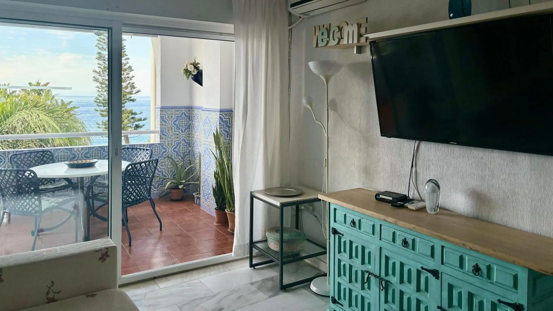 Apartamento 2 Dormitorios Frente Al Mar Almunecar