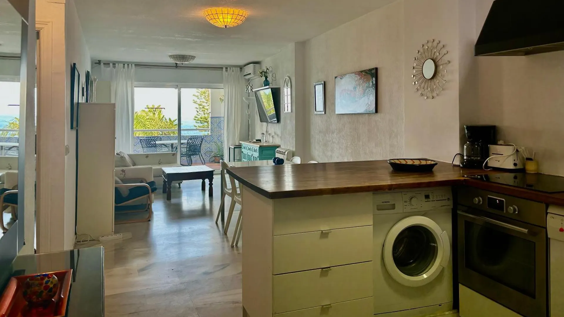 Apartamento 2 Dormitorios Frente Al Mar Almunecar 0*,  Spain